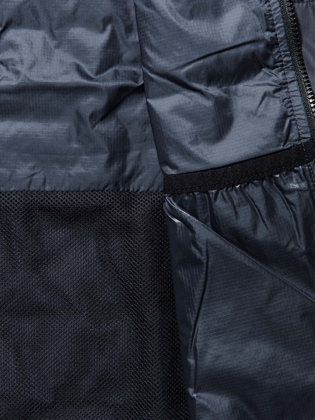 Acre Series Vest - Image 15