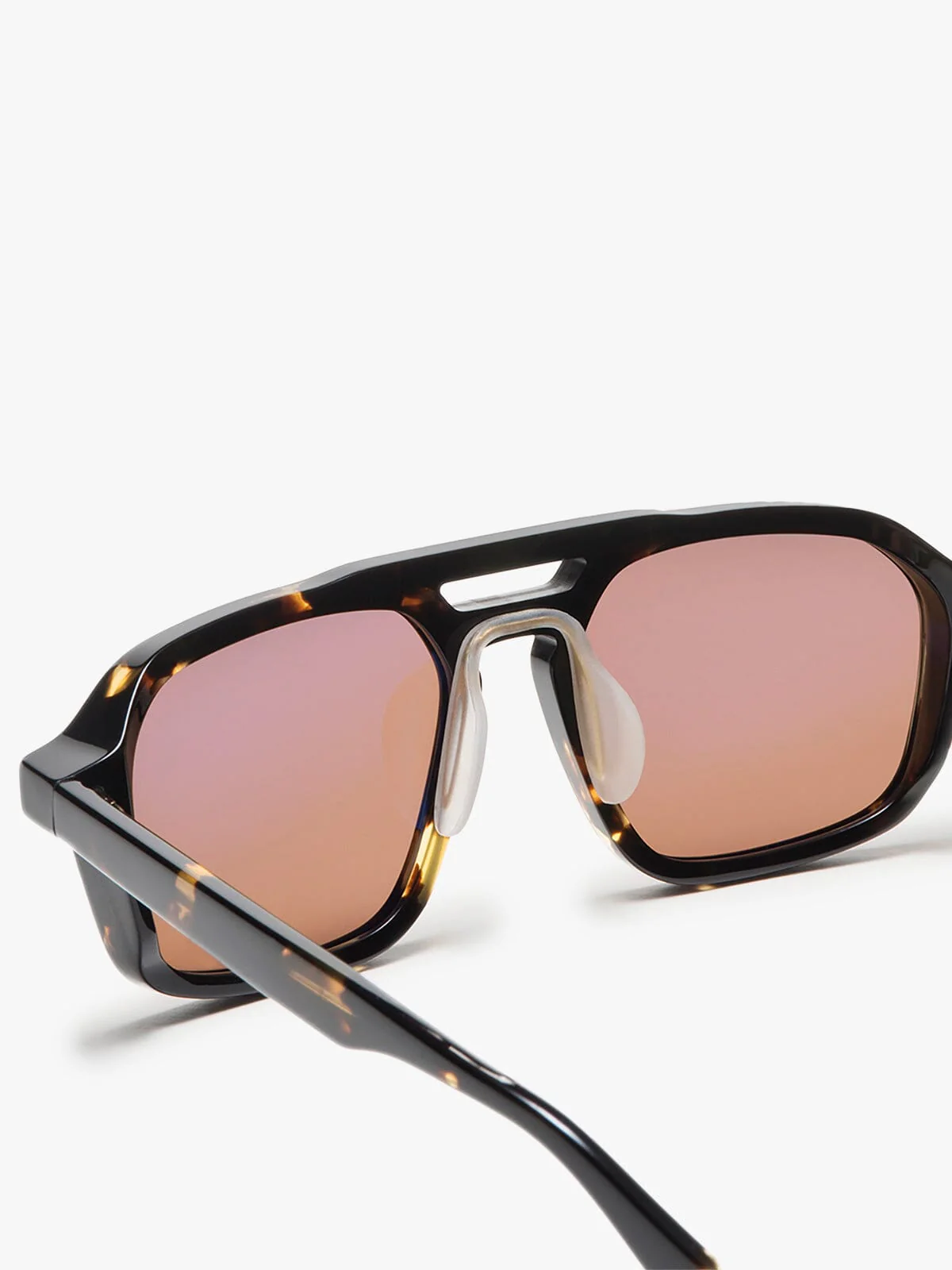 AO x MW : Navigator - Image 6