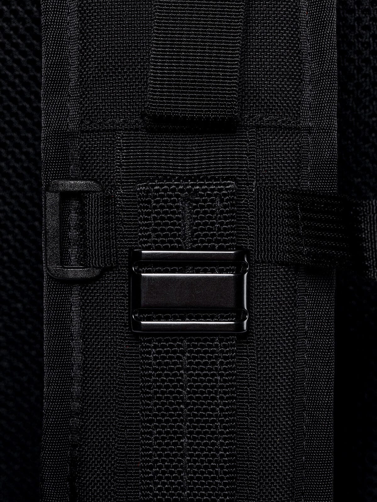 R6 Arkiv Field Pack 40L - Image 19