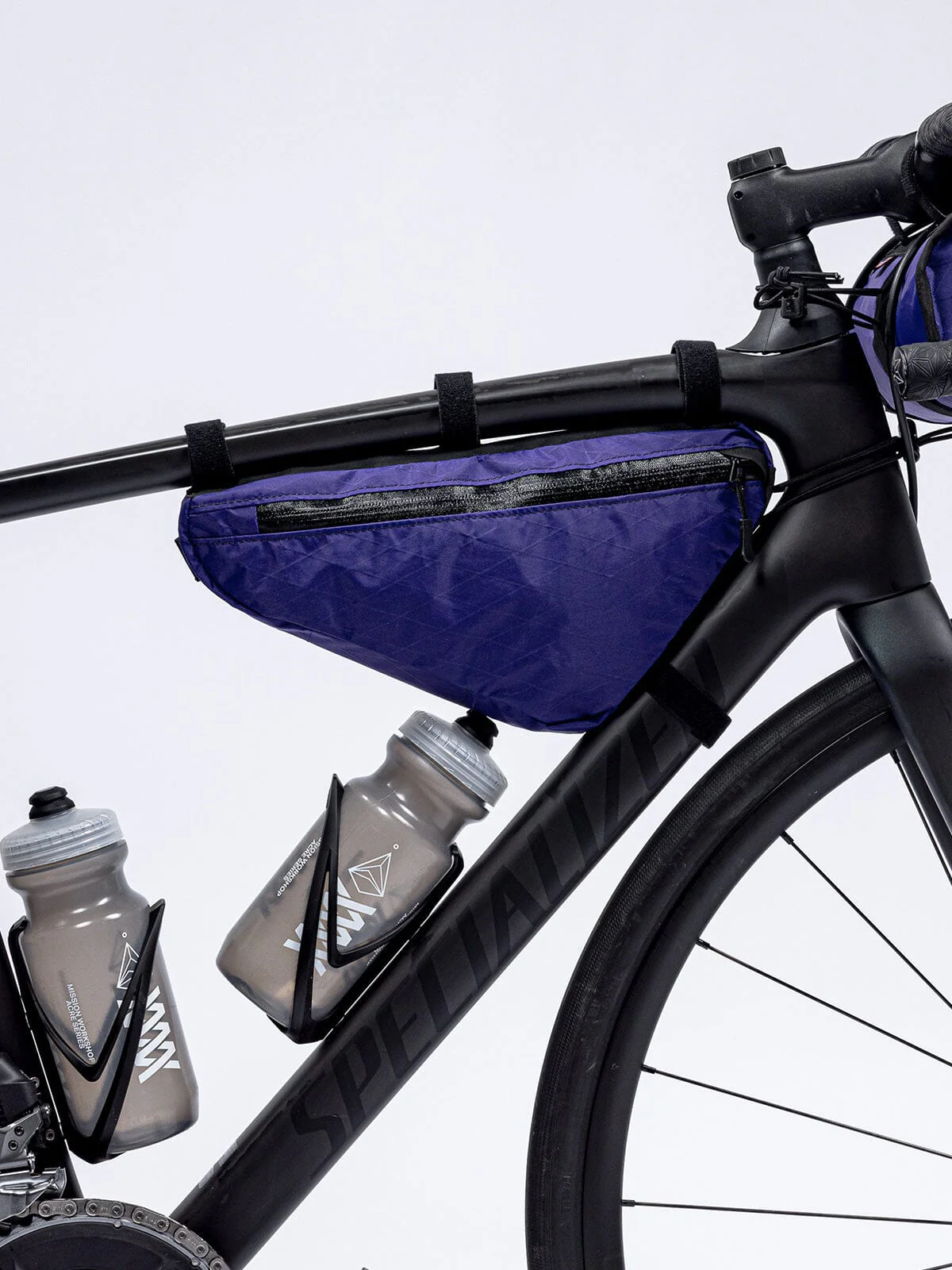 Slice Frame Bag - Image 15